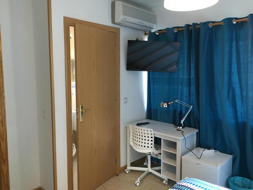 Hostal טרס קנטוס מראה חיצוני תמונה