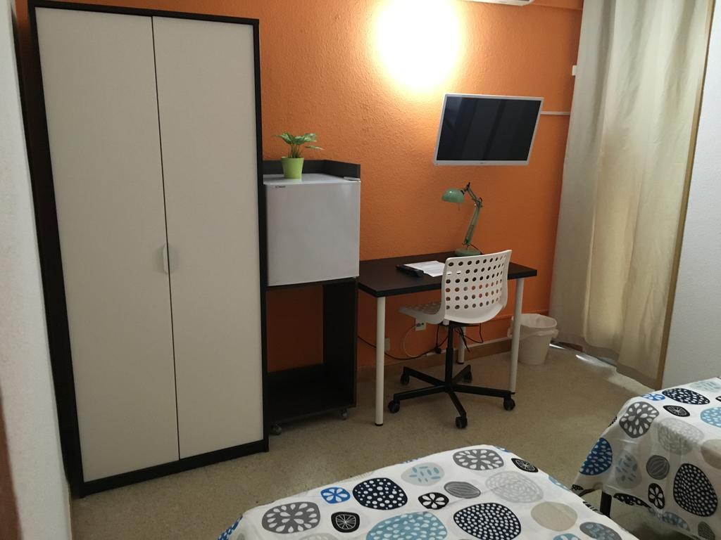 Hostal טרס קנטוס מראה חיצוני תמונה
