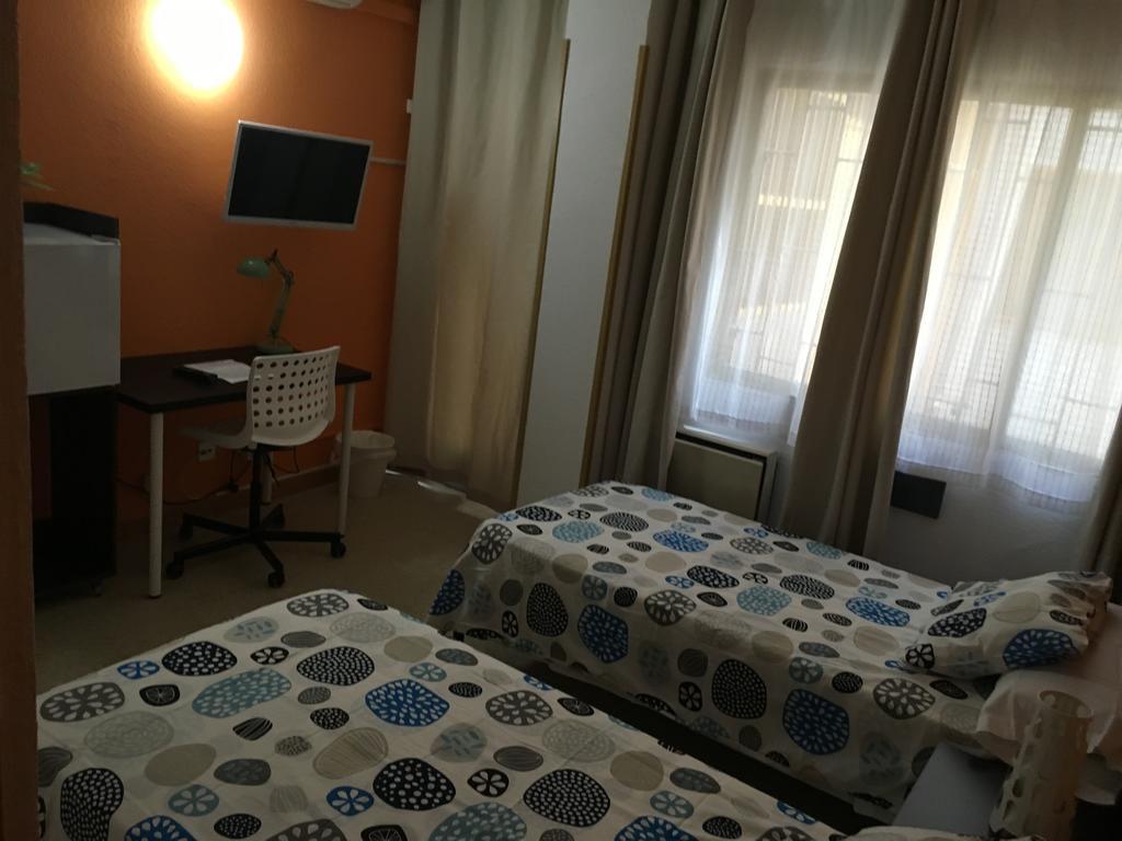 Hostal טרס קנטוס מראה חיצוני תמונה