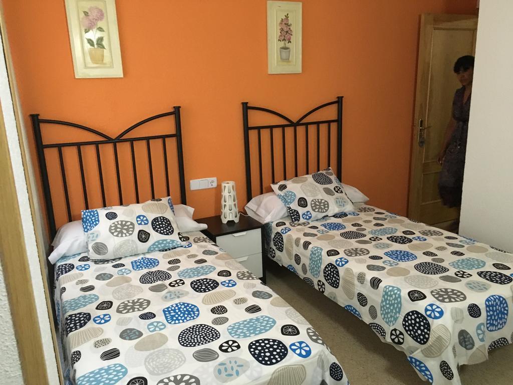 Hostal טרס קנטוס מראה חיצוני תמונה